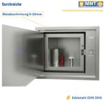 Durchreiche von MNT Kwint International mit geöffneter Türe – Blick auf den Innenraum mit Transportbehältern (Bleidose, Vials). Callout: Bleiabschirmung 5 bis 30 mm. Edelstahl 304, doppelwandige Konstruktion.